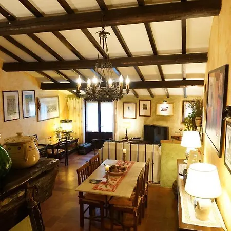 Casa Vacanze Rossopeperoncino Massa Martana